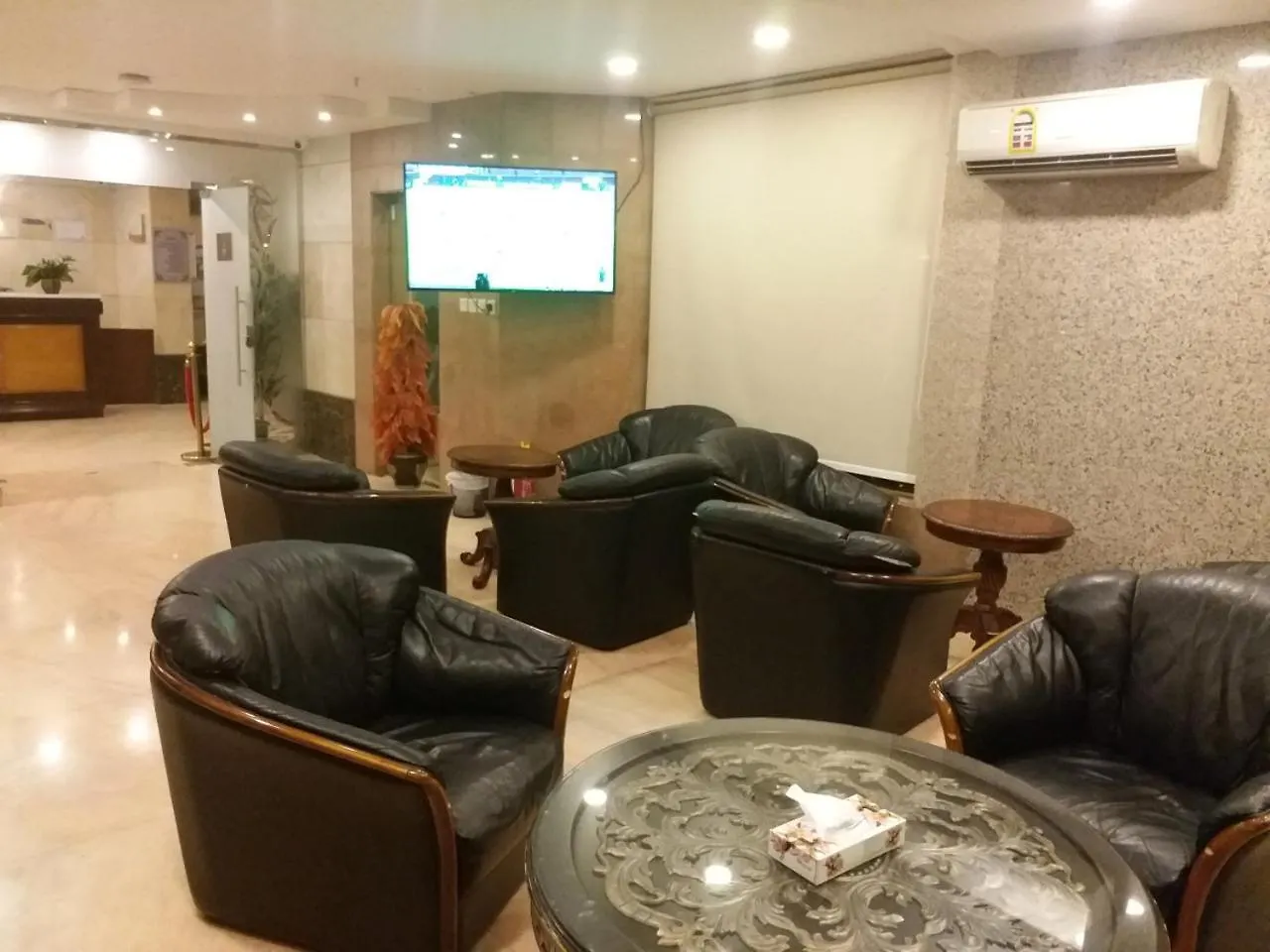 Rahat Al Bal Furnished Units Aparthotel Jeddah 3*,